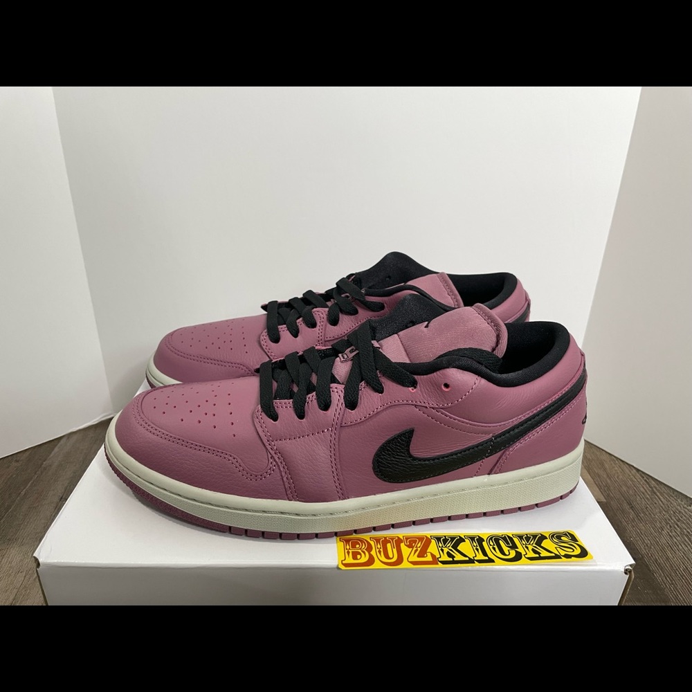 Air Jordan 1 Low SE Light Mulberry womens 11.5us